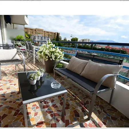 Centre - Parc Imperial - 2p Terrasse 4 Personnes *